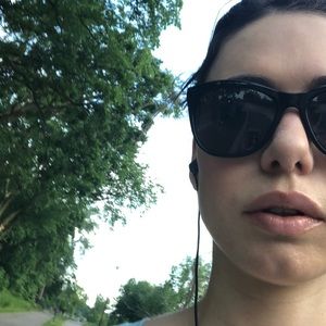 Meet your Posher, Megan